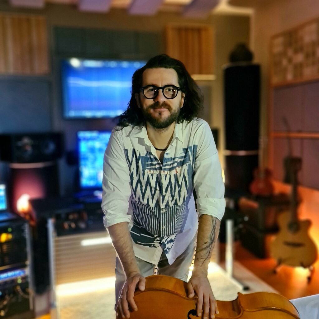 Don Mar Ecino – Marek Kacaljak in music recording studio in Prague – composer, producer, musician